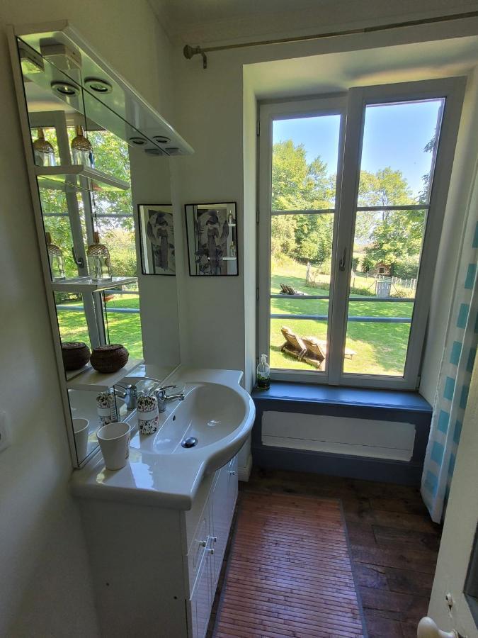 Gites Le Vieux Vinzelles Volvic Exteriör bild