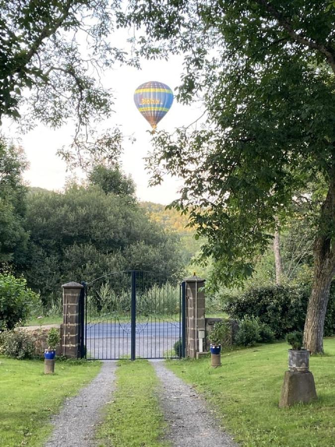 Gites Le Vieux Vinzelles Volvic Exteriör bild